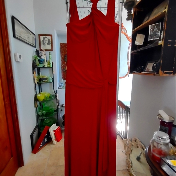 Red Night Way long dress/Gown Size 10 - Picture 3 of 4